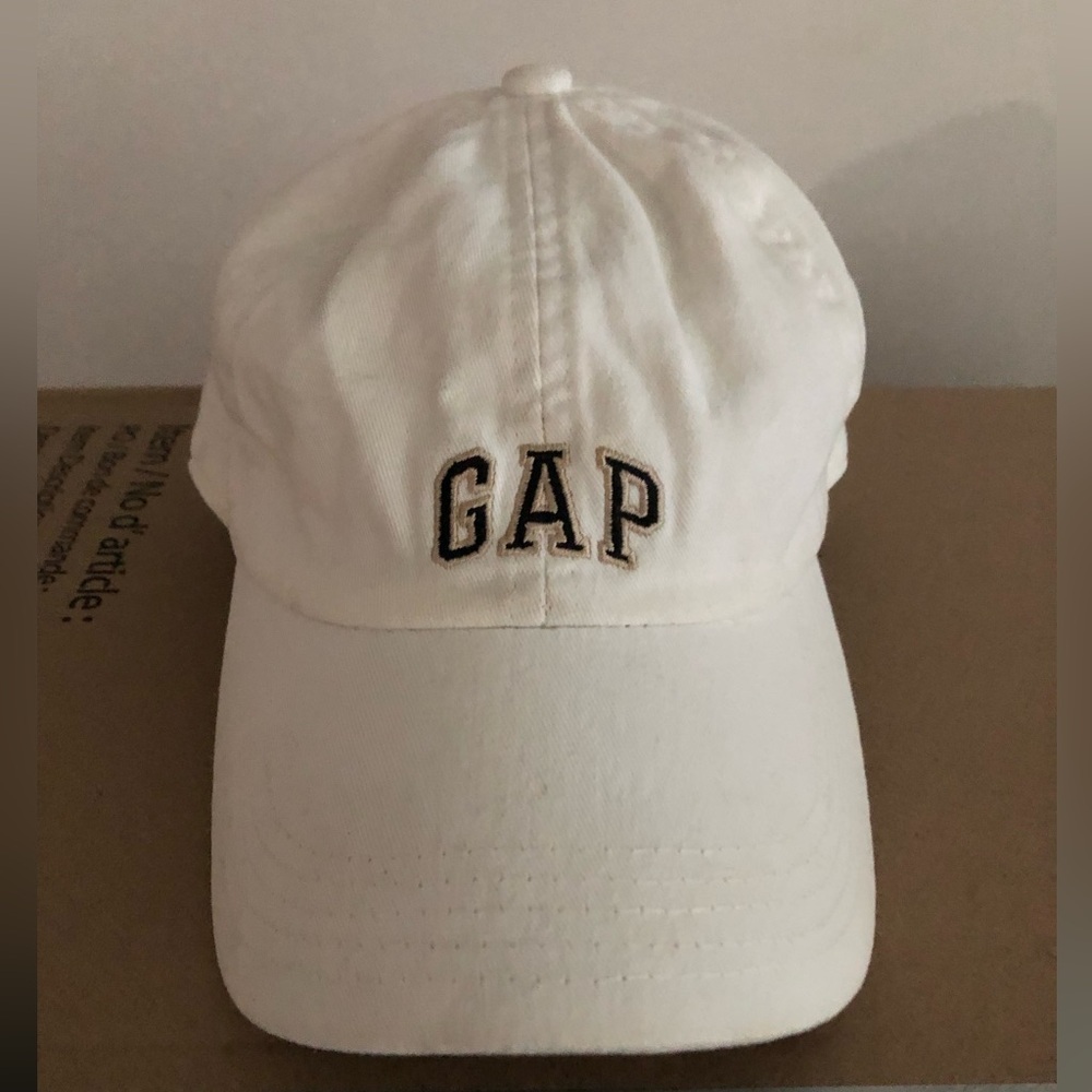 Vintage iconic Gap dad cap hat unisex